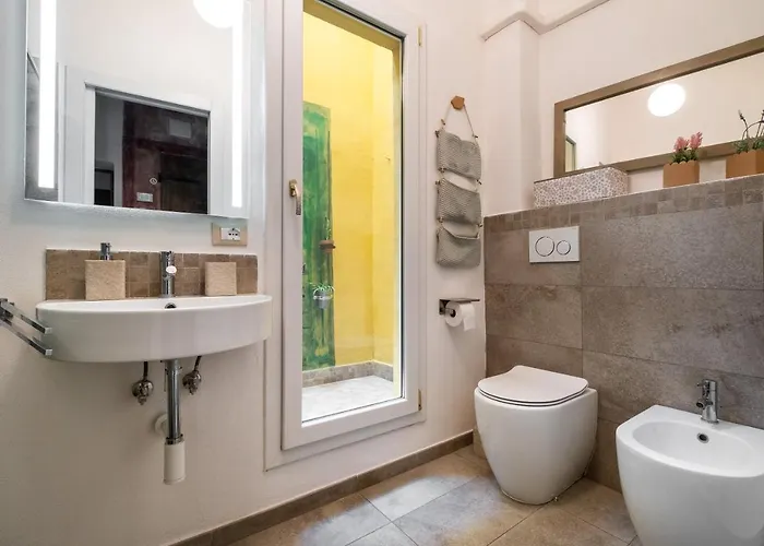 Belle Arti Gallery Garden House