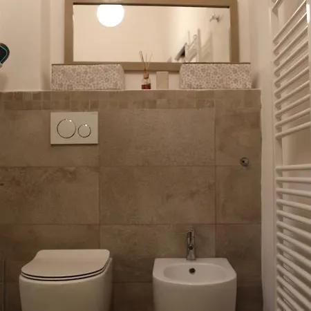 Belle Arti Gallery Garden House Alojamento de Acomodação e Pequeno-almoço 4*