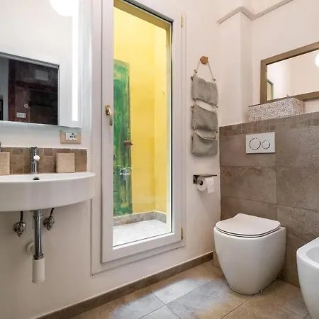 Belle Arti Gallery Garden House