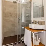 לינה וארוחת בוקר Belle Arti Gallery Garden House 4*
