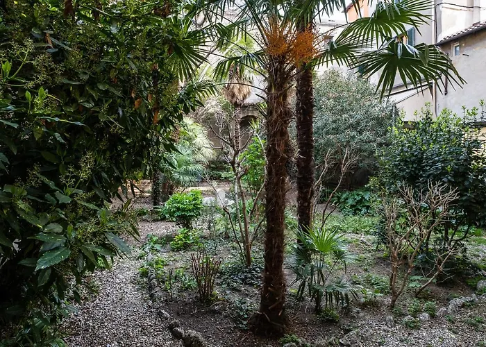 Belle Arti Gallery Garden House 4*