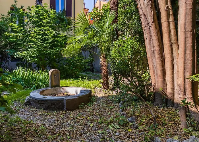 Belle Arti Gallery Garden House بولونيا